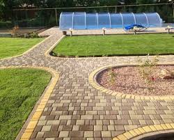 укладка тротуарной плитки и брусчатки в Заславле